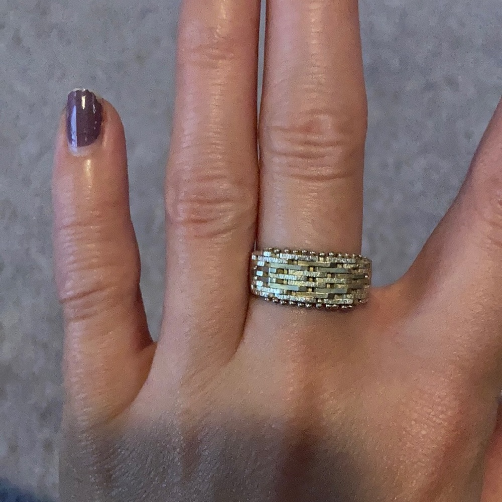 Woven patterned ring